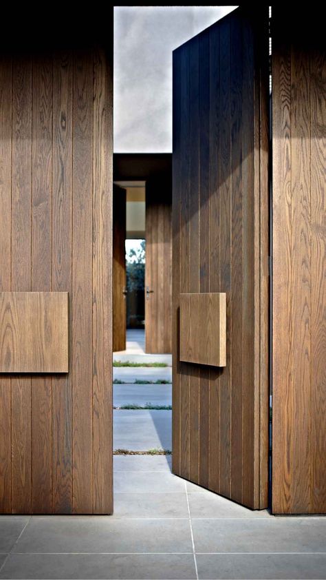 Double Front Entry Doors, Do It Yourself Decoration, Modern Entrance Door, White Internal Doors, Home Door Design, Modern Entrance, Hardwood Doors, Doors Interior Modern, Double Door Design