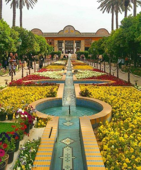 Narenjestan in Shiraz, Iran Islamic Gardens, Persian House, Pink Mosque, Persian Girl, Iran Tourism, Beautiful Iran, Shiraz Iran, Iran Pictures, Iranian Architecture