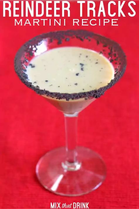 Reindeer Tracks, Chocolate Vodka, Martinis Drinks, Vanilla Milkshake, Boozy Drinks, Vodka Drinks, Holiday Cocktail, Shot Recipes, Martini Recipes