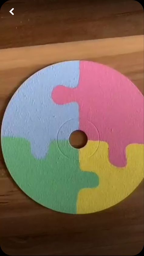 Disc Painting Ideas Easy, Painted Cds Ideas, Easy Cd Painting Ideas, Dvd Pintados Aesthetic, Ideas Para Pintar Cd, Ideas Para Pintar Cds, Painting Ideas On Cds, Disk Painting Ideas, Painting Cd Ideas