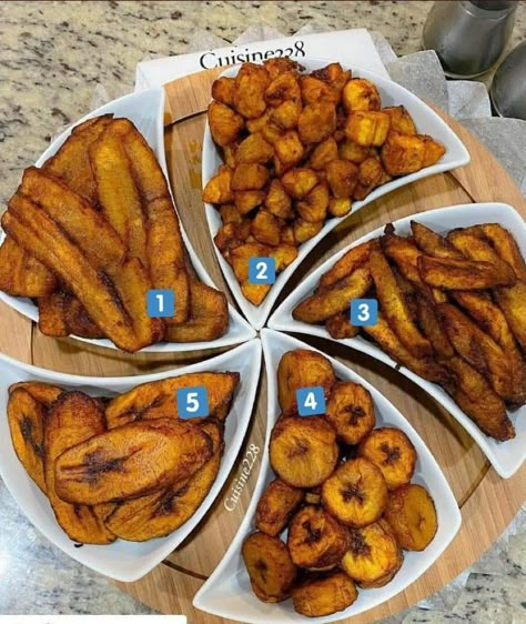 Fried Plantain, Ghanaian Food, Africa Food, African Cooking, Haitian Food Recipes, Soul Food Dinner, Nigerian Food, Food Babe, Healthy Homemade Recipes