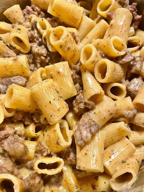 Gourmet Hamburger Helper, Homemade Hamburger Helper Stroganoff Easy Recipes, Cheese Burger Hamburger Helper, Home Made Hamburger Helper Beef, Cheesy Hamburger Pasta, Hamburger Pasta Recipes, Hamburger Helper Homemade, Fast Pasta, Easy Collage