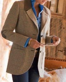 tweed blazer Mode Style Anglais, Tweed Jacket Outfit, Mode Tips, Country Fashion, Blazer Outfits, 가을 패션, Country Outfits, Women's Coats & Jackets, Tweed Jacket