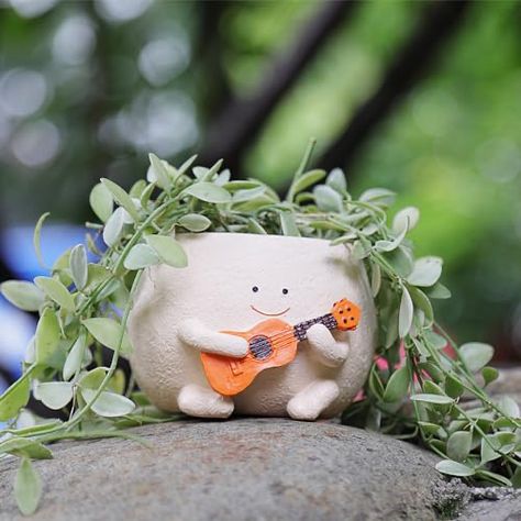 Air Dry Clay Flower Pots, Guitar Planter, Face Flower Pots, Ceramic Guitar, Cute Plant Pots, Cute Guitar, Plants Cute, Clay Plant, Planting Succulents Indoors