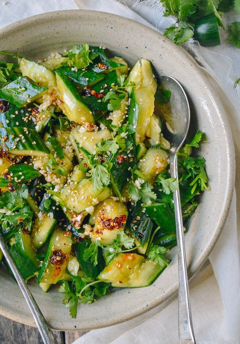 Smashed Asian Cucumber Salad - The Woks of Life Pasta Mexicana, Chinese Cucumber Salad, Chinese Cucumber, Smashed Cucumber, Smashed Cucumber Salad, Wok Of Life, Cucumber Salad Recipe, Asian Cucumber Salad, Woks Of Life