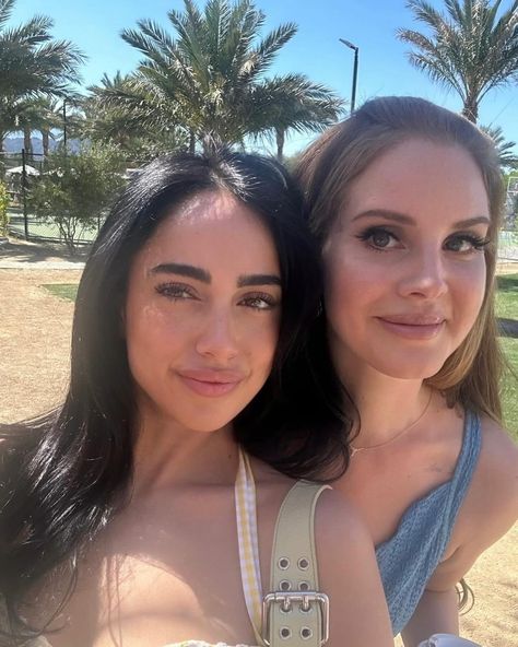 LanaBoards | Earlier today, Lana Del Rey met Maria Georgas, a contestant from the latest season of Lana’s favourite show ‘The Bachelor’, while at… | Instagram Maria The Bachelor, The Bachelor, Lana Del Rey, Instagram