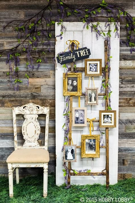 Wedding Photo Display, Deco Champetre, Display Family Photos, 50th Anniversary Party, בר מצווה, Wedding Anniversary Party, 50th Wedding Anniversary, Old Doors, 50th Wedding