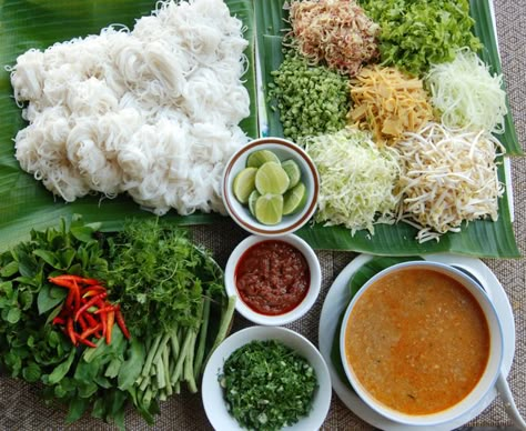 Khao Piak, Healthy Thai Recipes, Lao Food, Vietnamese Dishes, Khao Soi, Khmer Food, Laos Food, The Noodle, Noodle Maker