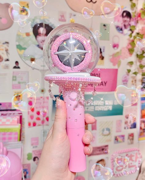 FINALLY!!! SHE IS FINISHED!!! 🎀✨ behold my ultimate creation, my dream lightstick deco for my precious nachimbong v2 😭 the handle has a… | Instagram Kpop Lightstick Decoration Ideas, Customized Lightstick, Bedazzled Lightstick, Straykids Lightstick Decoration, The Boyz Lightstick Deco, Ateez Lightstick Decoration Ver 2, Nachimbong Aesthetic, Aespa Lightstick Decoration, P1harmony Lightstick Decoration