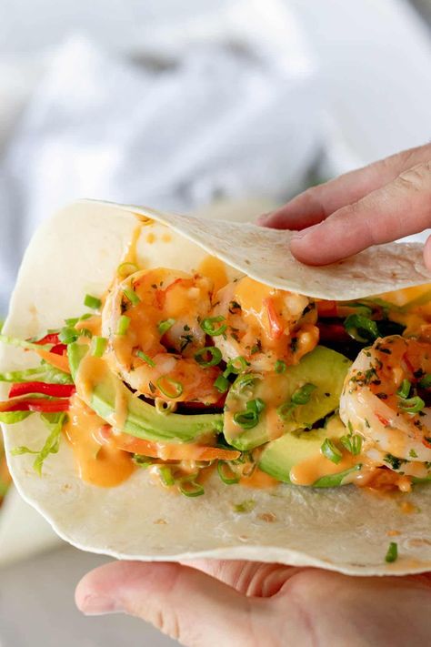 A healthy and easy recipe for the best Shrimp Tacos ever! They are in and ready. Full recipe at whippeditup.com #shrimp #taco #sweetchili #siracha #spicy #foodblog #yum #delicious #dinner #wrap Shrimp Wrap Recipes Tortillas, Shrimp Wraps Recipes, Prawn Wraps, Best Shrimp Tacos, Shrimp Wrap, Sriracha Mayo Sauce, Shrimp Burrito, Easy Suppers, Grilled Shrimp Tacos