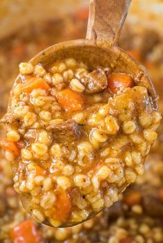 Beef Barley, Beef Barley Soup, Vegetarian Soup Recipes, Barley Soup, Soup Recipes Slow Cooker, Perfect Dinner, Soup And Sandwich, Food Blogs, Easy Soups