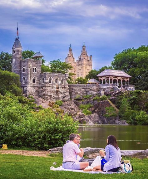 Belvedere Castle, N.Y. Central Park Belvedere Castle, 30th Birthday Themes, City Engagement Photos, City Engagement, Pre Wedding Photos, Big Apple, Central Park, Spring Break, New York Fashion Week