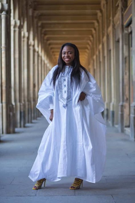 African Dashiki Gown Women Agbada, White Kaftan, Nigerian Fashion, Fancy Suit, African Dashiki, African Clothes, Fall Styles, African Fashion Modern, Nigerian Styles