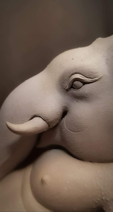 Ganapati Sculpture, Ganesha Making, Ganpati Murti, Ganesha Sketch, Ganesh Sculpture, Ganesha Sculpture, Ganesha Artwork, Distortion Art, Ganpati Decoration Theme