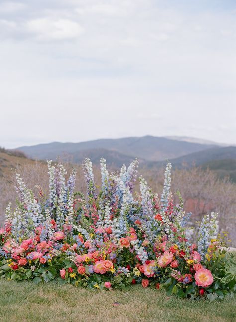 Pink Veronica Flower, Pink Purple Blue Wedding Flowers, Coral Peonies Wedding, Flowers At Alter For Wedding, Wildflower Ceremony Decor, Wedding Ceremony Alter Flowers, Bouquet With Snapdragon, Lavender Wildflower Wedding, Ground Floral Ceremony