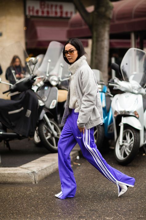 Yoyo Cao - The Cut Yoyo Cao, Looks Adidas, Outfit Sporty, Sport Chic Style, Look Adidas, Milan Street Style, Milano Fashion Week, Looks Street Style, Treasure Box