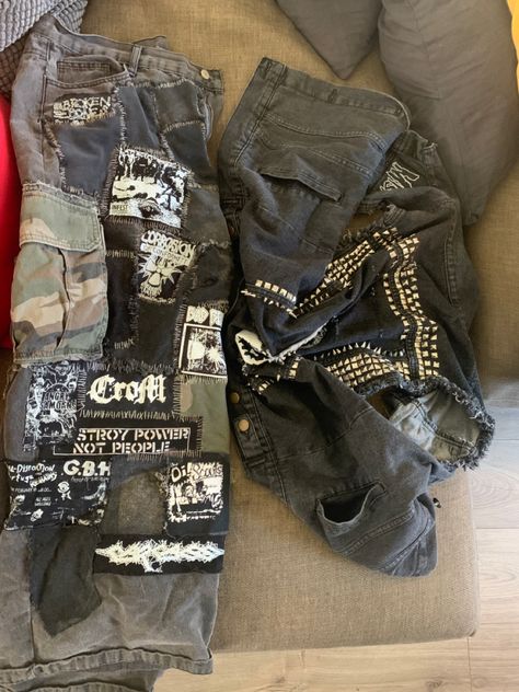 Diy Crust Pants, Baggy Crust Pants, Crust Punk Fashion, Patch Pants Punk, Crust Punk Pants, Upcycled Pants, Crust Pants, Gutter Punk, Battle Jackets