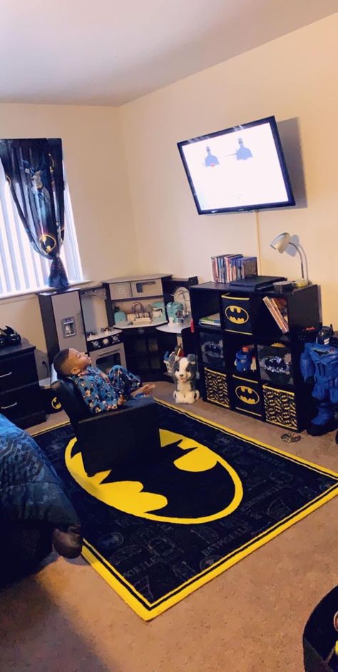 dumplins ‘ amourpassionn 💓 Batman Boys Room, Preteen Boys Bedroom, Batman Bedroom, Batman Room, Toddler Boy Room Decor, Boy Toddler Bedroom, Baby Boy Bedroom, Superhero Room, Apt Ideas