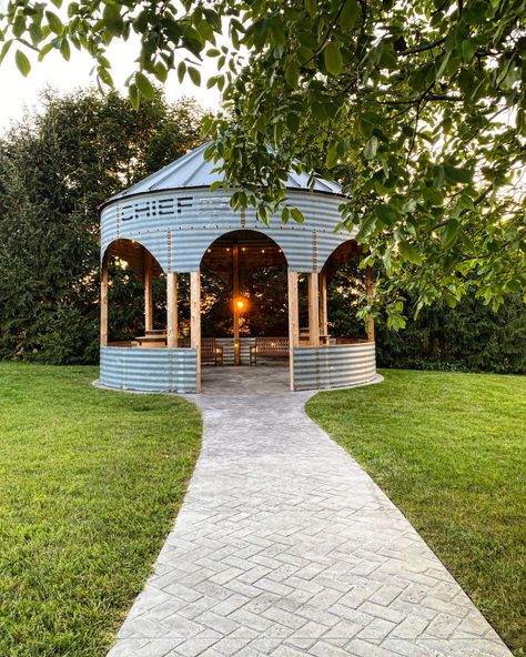 Steel Bin Gazebo, Grain Bin Pergola, Grain Bin Gazebo Outdoor Kitchens, Grain Bin Patio, Grain Bun Gazebo, Grain Bin Playhouse, Old Grain Bin Ideas, Grain Bin Outdoor Kitchen, Grain Bin Pool