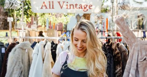 The Best Vintage Shops And Flea Markets In Venice Venice Shopping, Woman Shopping, Old Cameras, Sailing Trips, Vintage Shopping, Vintage Swimsuits, Group Travel, Scenic Routes, Flea Markets