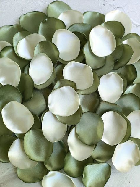 Dusty Green Wedding, Green Rose Petals, Ivory Wedding Decor, Sage Green Wedding Theme, Flower Petals Wedding, Olive Green Weddings, Flower Pedals, Green Themed Wedding, Sage Wedding