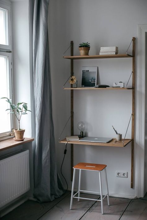 Desk Interior, Room Desks, Delta Breezes, Berlin Apartment, Workspace Desk, Desk And Chair, Food Stories, Bedroom Desk, Workspace Inspiration