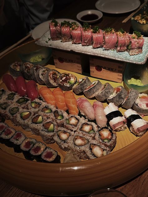 Nobu Restaurant Food, Sushi Samba Dubai, Dubai Food Restaurants, Nobu Dubai, Nobu Sushi, Seafood Aesthetic, Sushi Shop, Nobu Restaurant, Travel Instagram Ideas