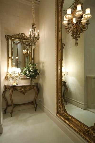 Mirror And Table, French Country Bathroom, Foyer Decorating, Salon Interior Design, Beautiful Mirrors, French Interior, French Country House, French Furniture, French Country Style