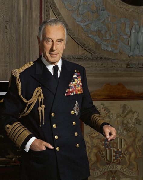 Lord Louis Mountbatten Partition Of India, Louis Mountbatten, Lord Mountbatten, Admiral Of The Fleet, English Royal Family, Royal Portraits, Prince Louis, Leading Men, English Royalty