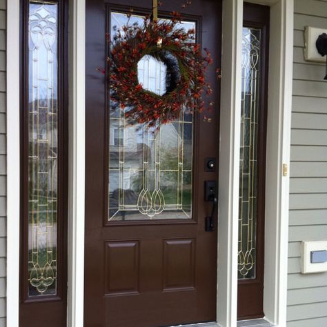 Sherwin-Williams Turkish Coffee in Gloss finish. Brown Front Door Paint Colors, Turkish Coffee Sherwin Williams, Sherwin Williams Turkish Coffee, Retro Remodel, Main Door Design Entrance, Door Design Entrance, Kitchen Bookcase, Brown Front Doors, Stone Foundation