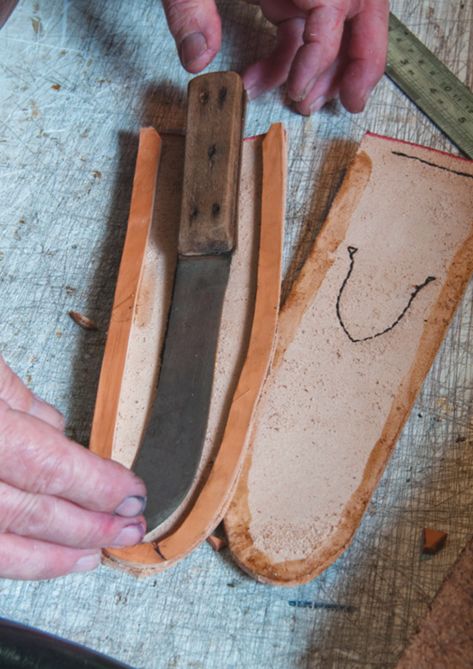 Diy Leather Knife Sheath, Leather Knife Sheath, Native American Clothing, Bushcraft Knives, Leather Workshop, The Shed, Leather Cuts, Knife Sheath, Survival Tools