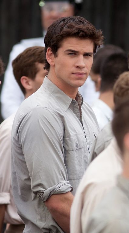 Gale Hunger Games, Katniss Peeta, Team Gale, Gale Hawthorne, Character Guide, Hemsworth Brothers, Donald Sutherland, Elizabeth Banks, Josh Hutcherson