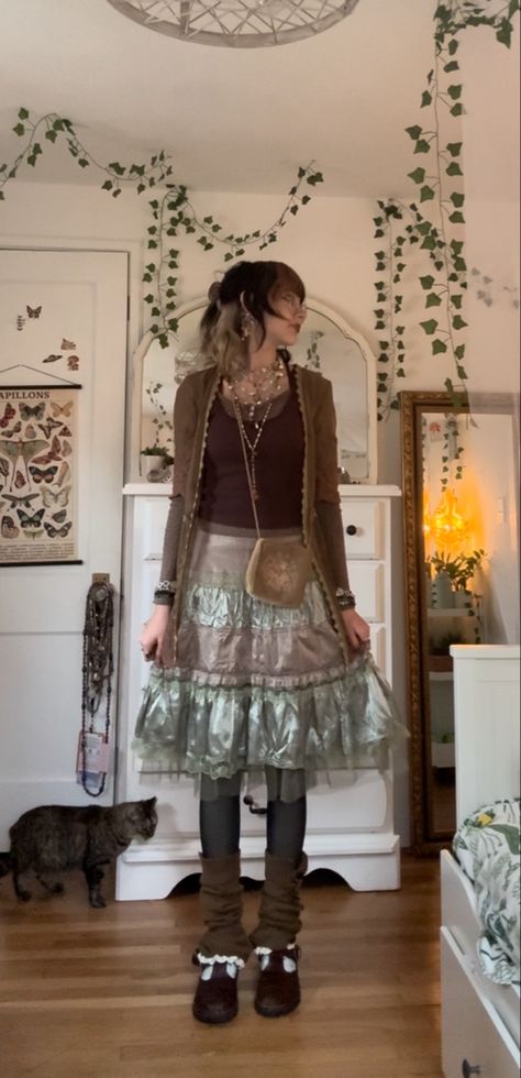 #fairycore #fairygrunge #whimsytwee #morikei #calicohair #fashion #alternative #outfitinspo #hairinspo How To Style Boring Clothes, Preppy Basement, Goals For High School, Forestcore Outfit, Layered Clothes, Fairycore Outfit, Fairycore Fashion, Fashion Alternative, Slay Outfits