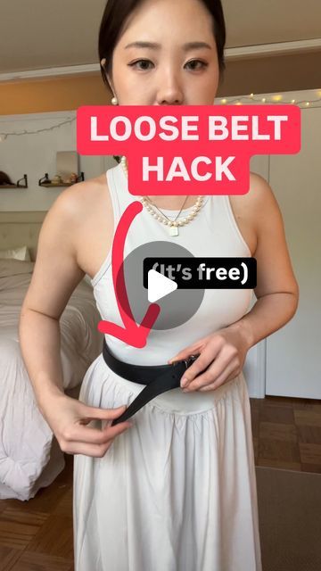 Hybee | Content for Good 🐾 on Instagram: "Big sister fashion hack 🤌🏻  But seriously tho save this video and try it for your annoying belt flaps!! It’s barely noticeable if you use the right color hair tie   “But Hybee how do you use the restroom?”  Well it takes like 10 seconds to do this hack so you can just undo it and redo it in the bathroom. I gotchu 😉  #lifehack #fashionhack #fashion #belt #belts #hacks #fashiontips #useful #lifetips #fashionstyle #saveforlater #fyp #reels #beauty" How To Use A Belt With A Dress, Belt Over Dress Outfit, Long Belt Hack, Belt Hacks, How To Tie A Belt, Belt Tutorial, Your Annoying, Sister Fashion, Chic Style Inspiration