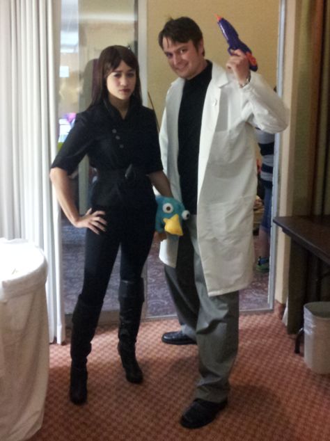 Zing! Photos - Doofenshmirtz, Vanessa, and Perry by CatchMeKat on DeviantArt Doofenshmirtz And Vanessa, Ferb And Vanessa Costume, Vanessa Phineas And Ferb Costume, Perry And Doofenshmirtz Costume, Vanessa Doofenshmirtz Costume, Couple Disney Costumes, Doofenshmirtz And Perry, Doofenshmirtz Costume, Vanessa Costume