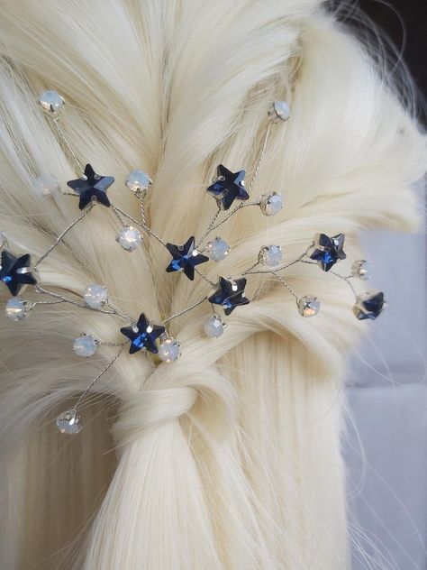 Celestial Prom, Celestial Hair Accessories, Astrology Wedding, Starfall Ball, Celestial Bride, Celestial Hair, Starry Wedding, Bridesmaid Hair Clips, Wedding Accessories For Bride