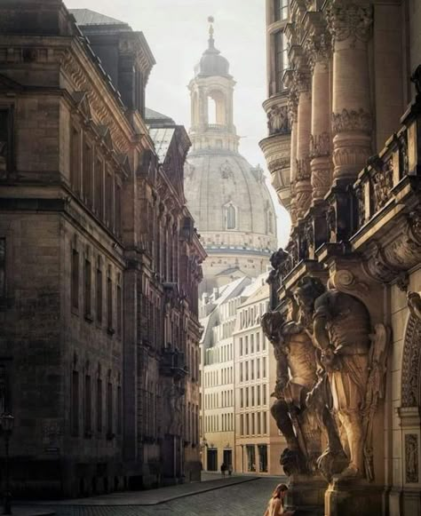 Street Photography Buildings, Historical Places Photography, Old City Photography, Dresden Aesthetic, Deutschland Aesthetic, Germany Travel Photography, Architecture Germany, Germany Aesthetic, Historical Photography