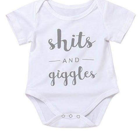 Cricut Baby, Funny Onesies, Baby Sleep Problems, Baby Shower Presents, Funny Baby Onesies, Baby Arrival, Unisex Baby Clothes, Funny Baby, Baby Outfits