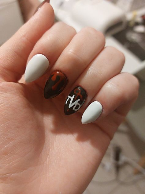 The Vampire Diaries Nails The Vampire Diaries Nails Ideas, Vampire Diaries Nail Designs, Tvd Nails Ideas, Salvatore Nails, Tvd Nails, Vampire Diaries Nails, Design Natural Nails, Universe Nails, Futuristic Nails