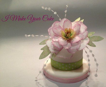 Wafer Paper Peony Cake by SosiP Paper Mini Flowers, Edible Paper Flowers, Wafer Flowers, Wafer Paper Tutorial, Peony Cake, Paper Peony, Wafer Paper Flowers, Wafer Paper Cake, Gumpaste Flowers