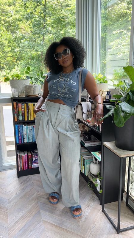 White Guccissima Mayfair Double … curated on LTK Wide Leg Jean Shorts Outfit, Saturday Looks Casual Weekend Outfit, Grown Woman Outfits Casual, Urban Summer Outfits, Grown Woman Outfits Summer, Postpartum Wardrobe, Tropic Island, Comfy Travel Outfit Summer, Chic Airport Outfit