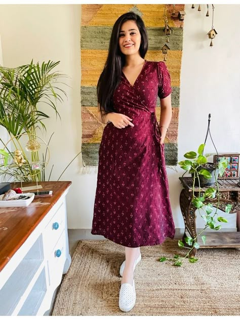 Wrap Cotton Dress, Cotton Ikat Dress, Stylish Cotton Dresses, Pochampally Dress Designs Cotton, Casual Cotton Dresses For Women, Wrap Kurti Design, Kurtha Tops Designs For Women, Cotton Long Dress Designs, Wrap Dress Designs