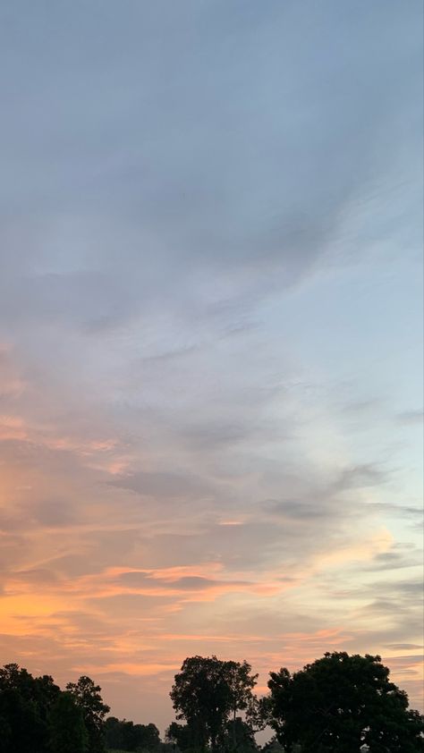 Sunrise Aesthetic Instagram Story, Sky Pics Instagram Story, Sunset Aesthetic Instagram Story, Sky Pics, Sky Photography Nature, Sky Pictures, Night Landscape, Sunset Aesthetic, Sunset Nature