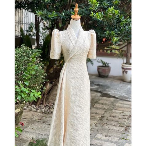 Filipiñana Dress Modern Graduation, Filipina Modern Dress, Beige Graduation Dress, Modern Filipiniana Dress For Graduation, White Filipiniana Dress, Modern Filipiniana Dress Knee Length, Filipiniana Dress Modern For Graduation, Filipiana Dress Modern Classy, White Graduation Dress College Classy