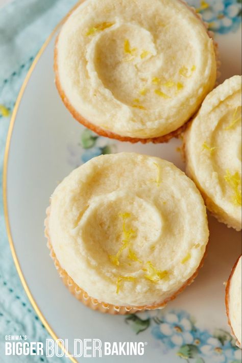 Whip up some Classic Lemon Ermine Frosting - a light, lemon-y buttercream made with a roux, fresh lemon juice and lemon zest for a sweet frosting that packs a punch without the pucker! 🍋 Lemon Ermine Frosting, Ermine Frosting, Delicious Lemon Cake, Einkorn Recipes, Bigger Bolder Baking, Cake Walk, Frosting Recipe, Dessert Lover, Velvet Cake