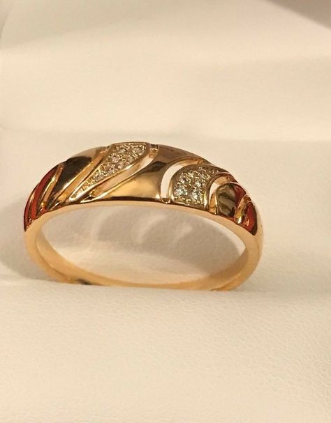 Golden Rings Design For Women, Gents Gold Ring, Beautiful Gold Earrings, Latest Gold Ring Designs, Flowers Jewellery, Couple Ring Design, Unique Gold Rings, Earring Styles, Gold Jewels Design