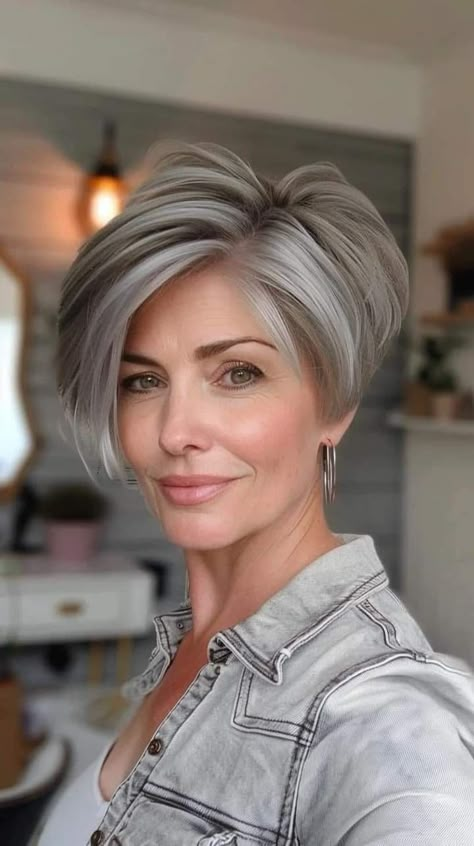 Pixie Haircut Thick Straight Hair, Salt And Pepper Pixie Haircut, Angled Pixie, Stacked Inverted Bob, Inverted Bob Haircut, Spiky Hairstyles, Κούρεμα Bob, Angled Bob Haircuts, Angled Bob Hairstyles