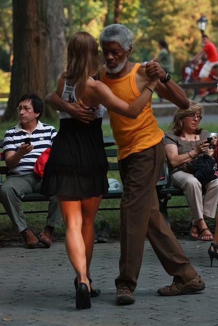 Dancing Ballroom, Street Dancing, Dancing In The Street, Vintage Dancing, Dance Forever, Tango Dance, Swing Dancing, Argentine Tango, Shall We Dance