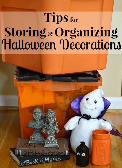 7 tips for storing and organizing Halloween decorations Storing Halloween Decorations, Store Halloween Decorations, Moving Organisation, Paper Clutter Organization, Spooky Food, Holiday Storage, Paper Clutter, How To Store, Halloween Inspiration