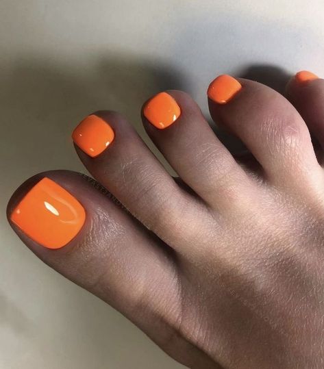 Light Orange Toe Nails, Nail Paint Colors, Orange Toe Nails, Bright Orange Nails, Gel Toe Nails, Acrylic Toe Nails, Acrylic Toes, Toe Nail Color, Summer Toe Nails